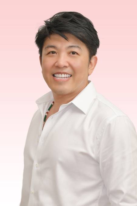 Hector Zhuo - Creative Director