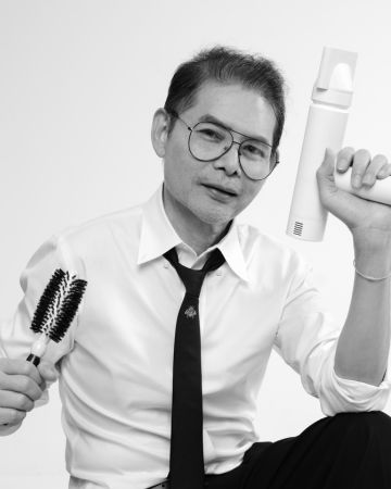 <a href="https://kimrobinson.com/singapore-stylists/desmond-shi-artistic-team/" style="font-family: Helvetica Neue, Arial, sans-serif !important;">Desmond Shi - Artistic Team</a>