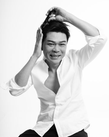 <a href="https://kimrobinson.com/singapore-stylists/martin-ip-style-director/" style="font-family: Helvetica Neue, Arial, sans-serif !important;">MARTIN IP - Style Director</a>