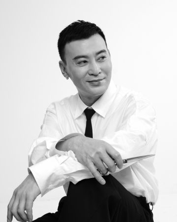 <a href="https://kimrobinson.com/singapore-stylists/timen-ngooi-artistic-team/" style="font-family: Helvetica Neue, Arial, sans-serif !important;">Timen Ngooi - Artistic Team</a>
